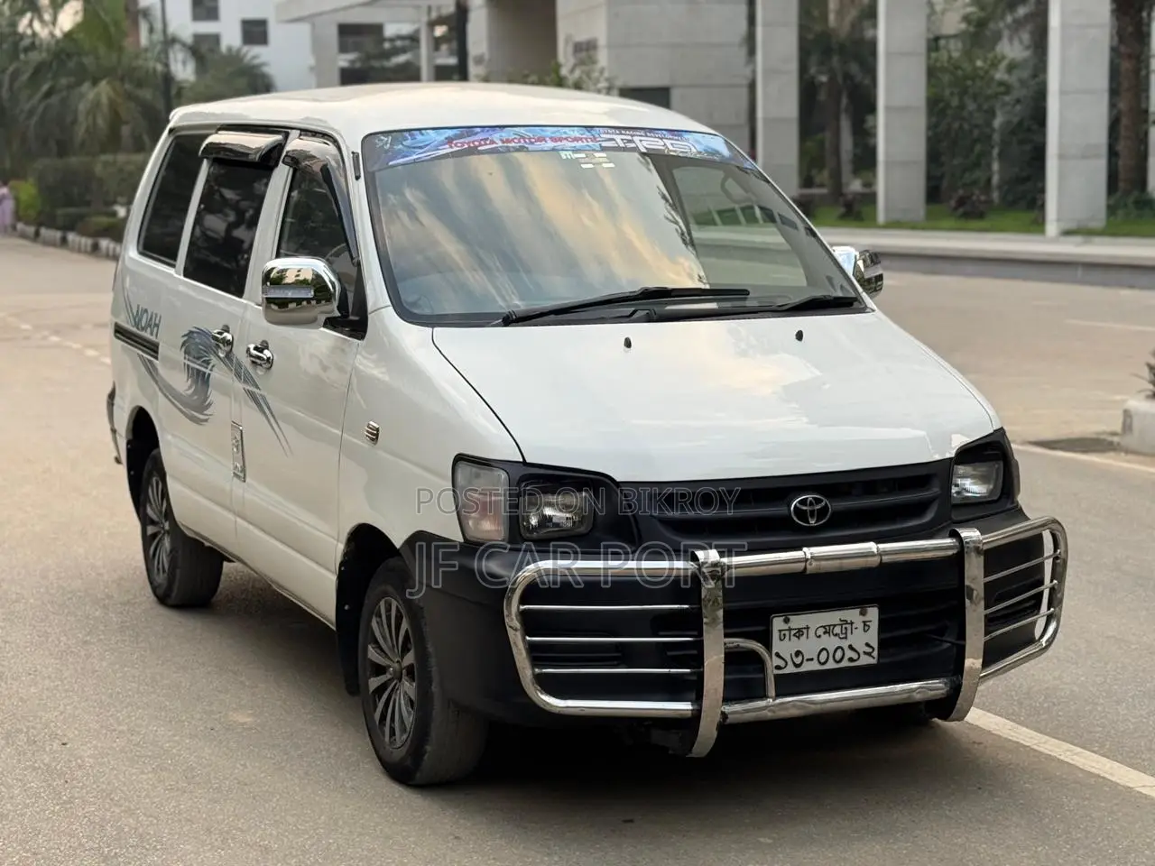 Toyota Noah GL KR 42 Standard Roof 2004