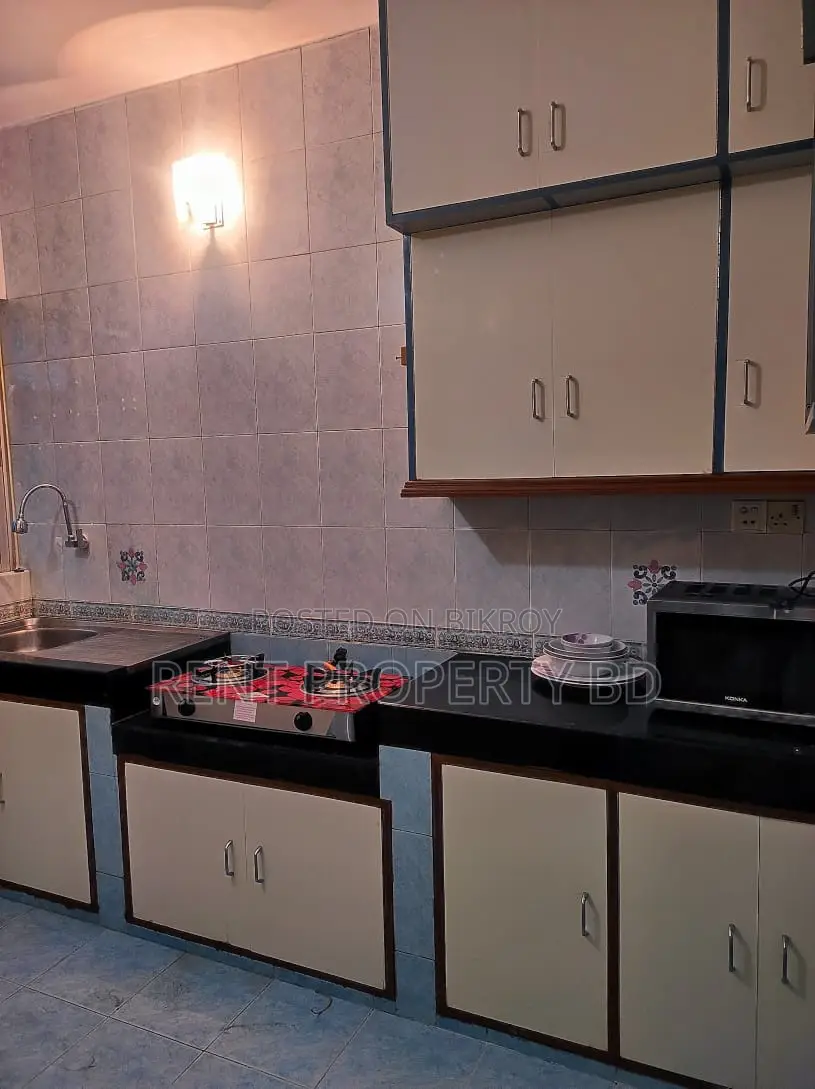 Gulshan Fully Furnished Apartment Rent 3 Bed Rooms