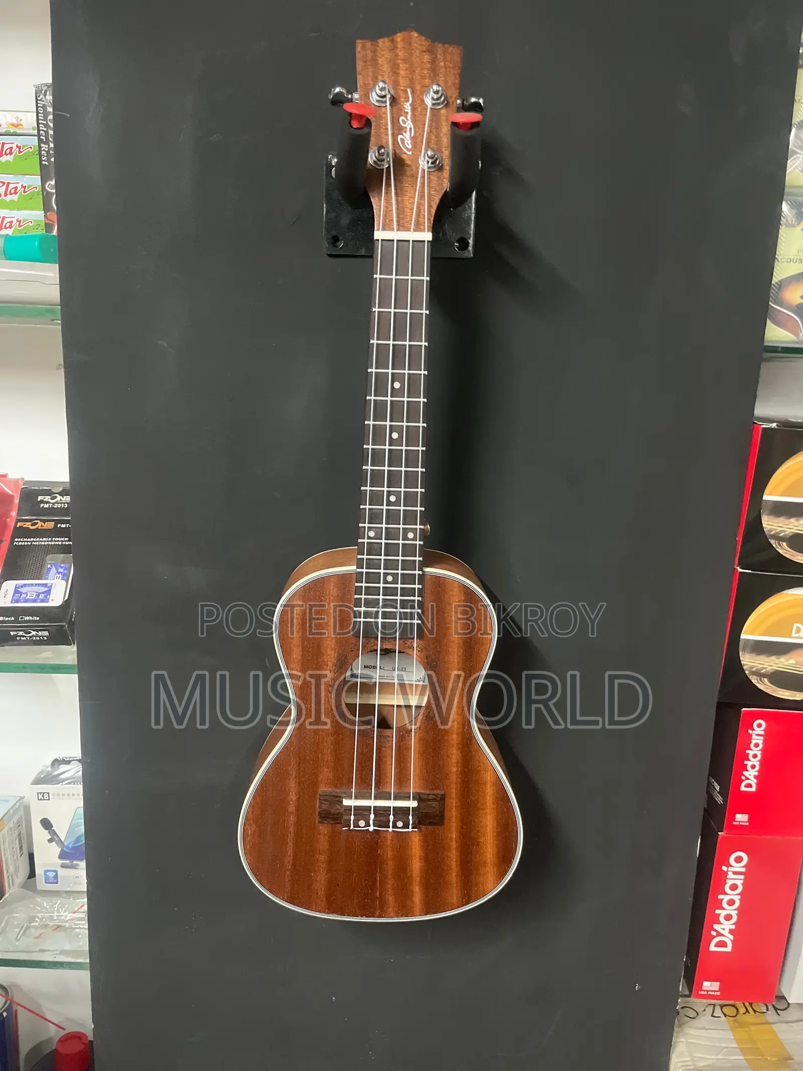 Adam Smait Brand 24-inch Ukulele