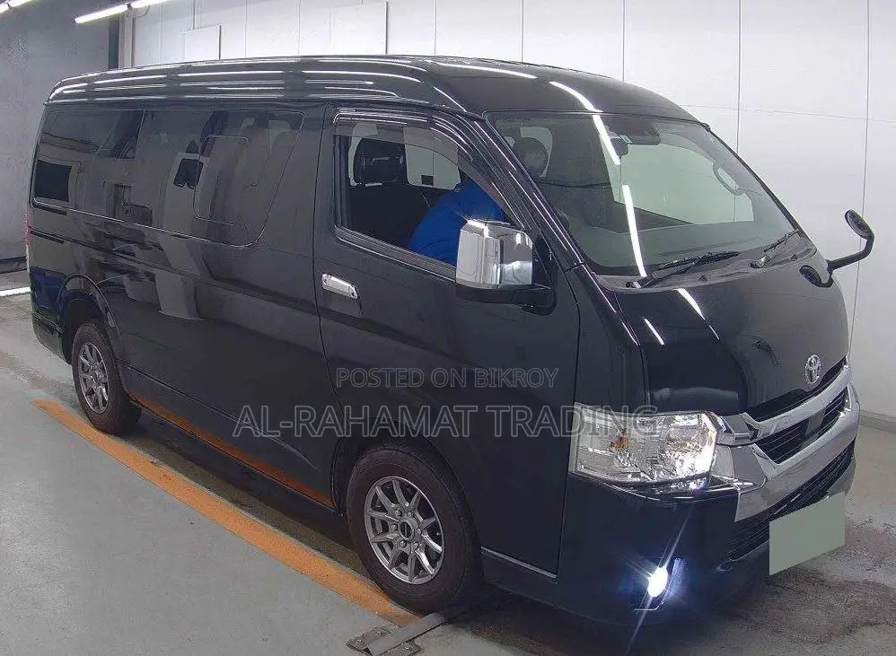 Toyota Hiace GL WIDECABIN 10 SEAT 2021