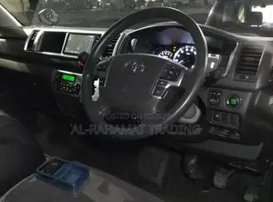 Toyota Hiace GL WIDECABIN 10 SEAT 2021