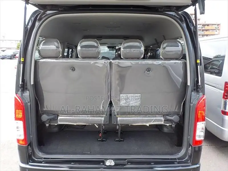 Toyota Hiace GL WIDECABIN 10 SEAT 2021