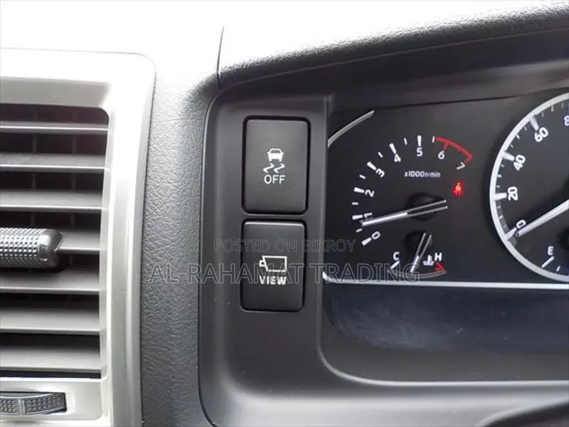Toyota Hiace GL WIDECABIN 10 SEAT 2021