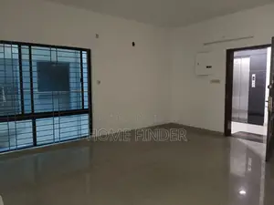 2600 SqFt Exclusive Office Rent In GULSHAN