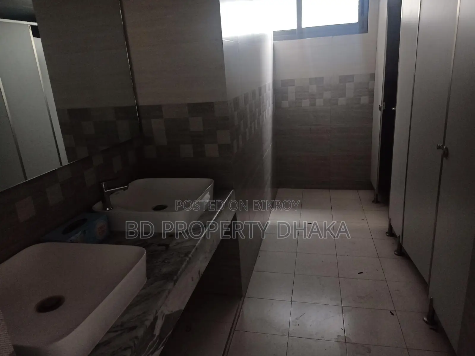 3200sqft Nice Open Commercial Space Rent in Gulshan Avenue