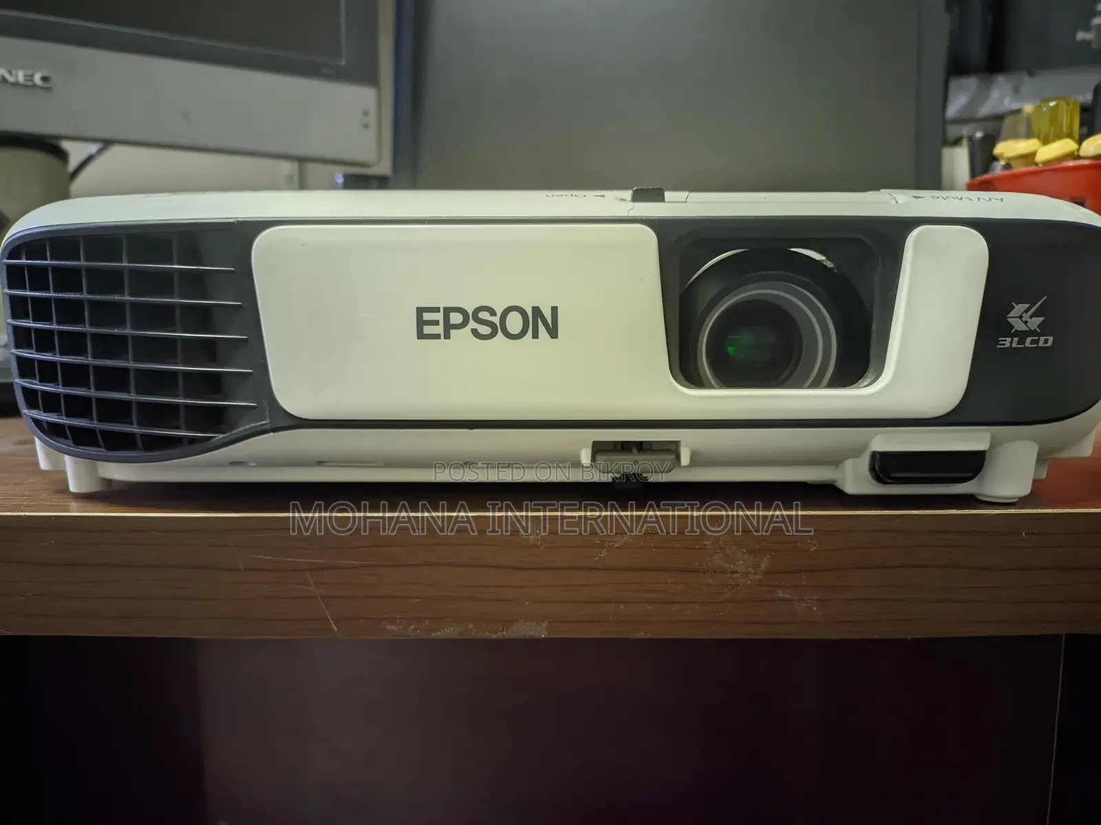 Epson EBX41 3600 Lumens Projector