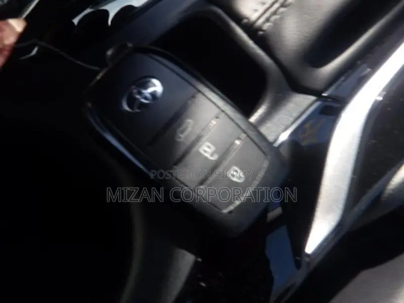 Toyota Corolla Cross Z leatherpkg-6point 2025