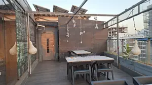 Restaurant and shop rooftop