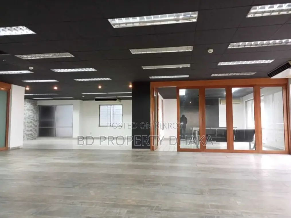 4020 Sqft Open Commercial Space for Rent in Gulshan Avenue