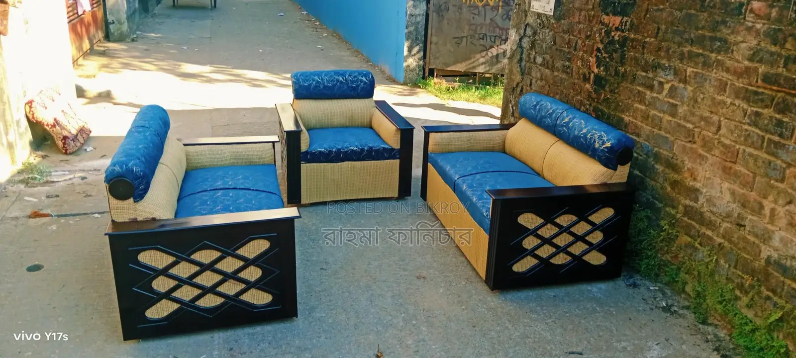 New cross jali design Sofa set with center table