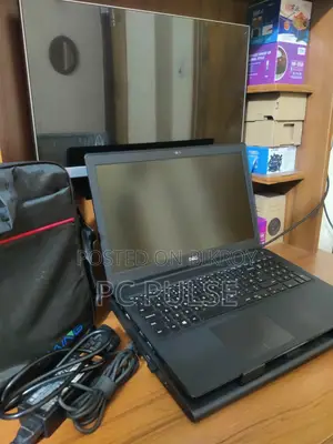 Dell latitude 3500 i5 8th gen (8/256) with 1 year warranty