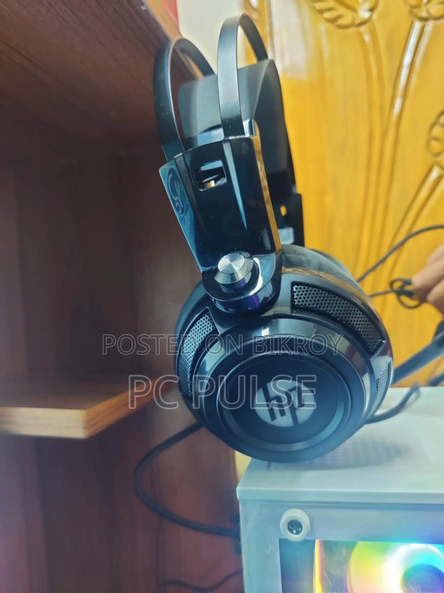 HP H200 & H100 Headphones