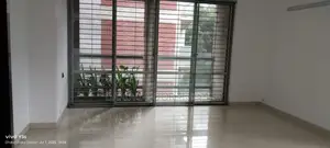 গুলশানে ৪০০০ বর্গফুটের ৪ বেডরুমের বড় অ্যাপার্টমেন্ট ভাড়ার জন্য