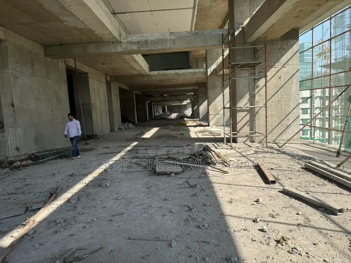 Exclusive Commercial Open Space for Rent on Gulshan Avenue 2