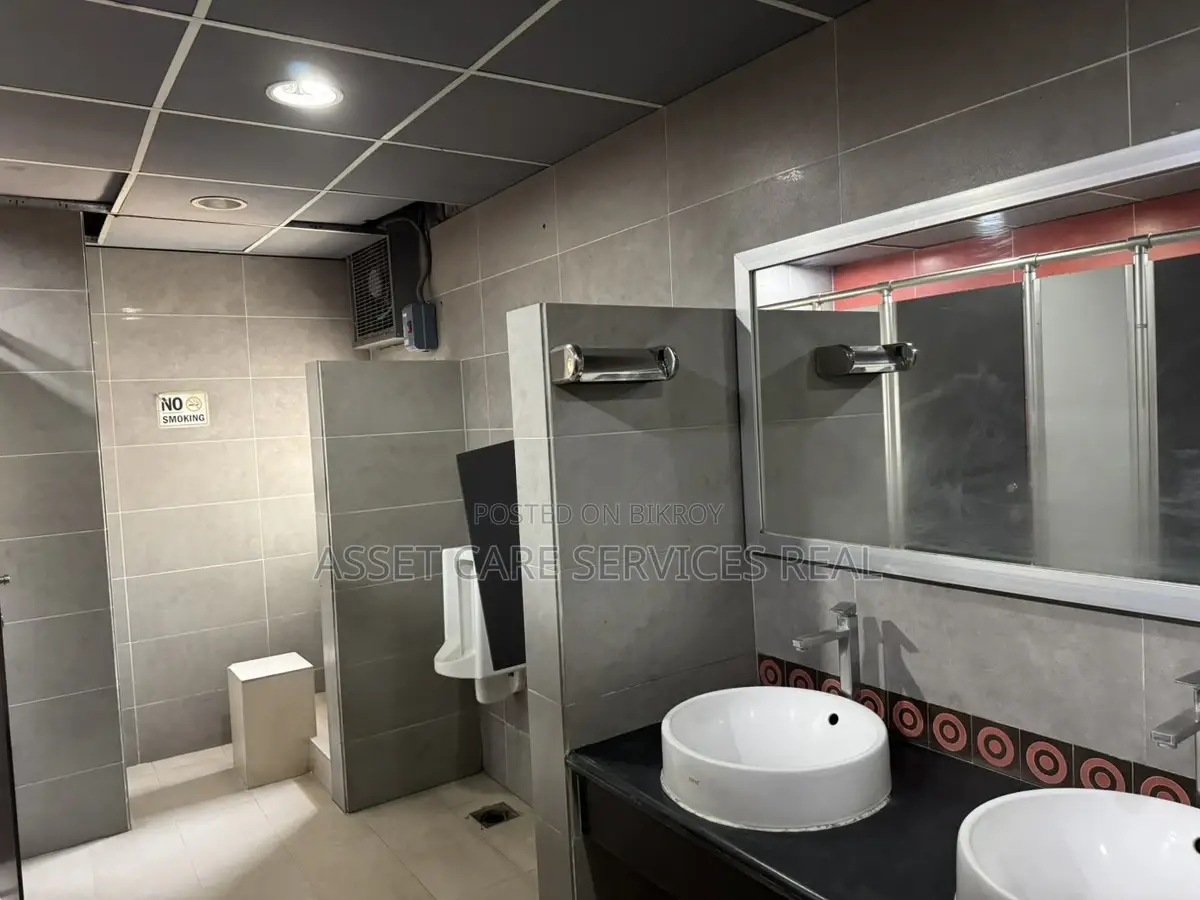 Exclusive Commercial Open Space for Rent on Gulshan Avenue 2