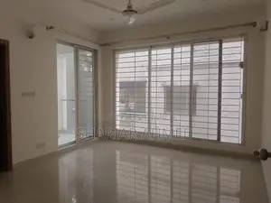 2800 Sqft UN-FURNISHED APARTMENT FOR RENT IN GULSHAN 2