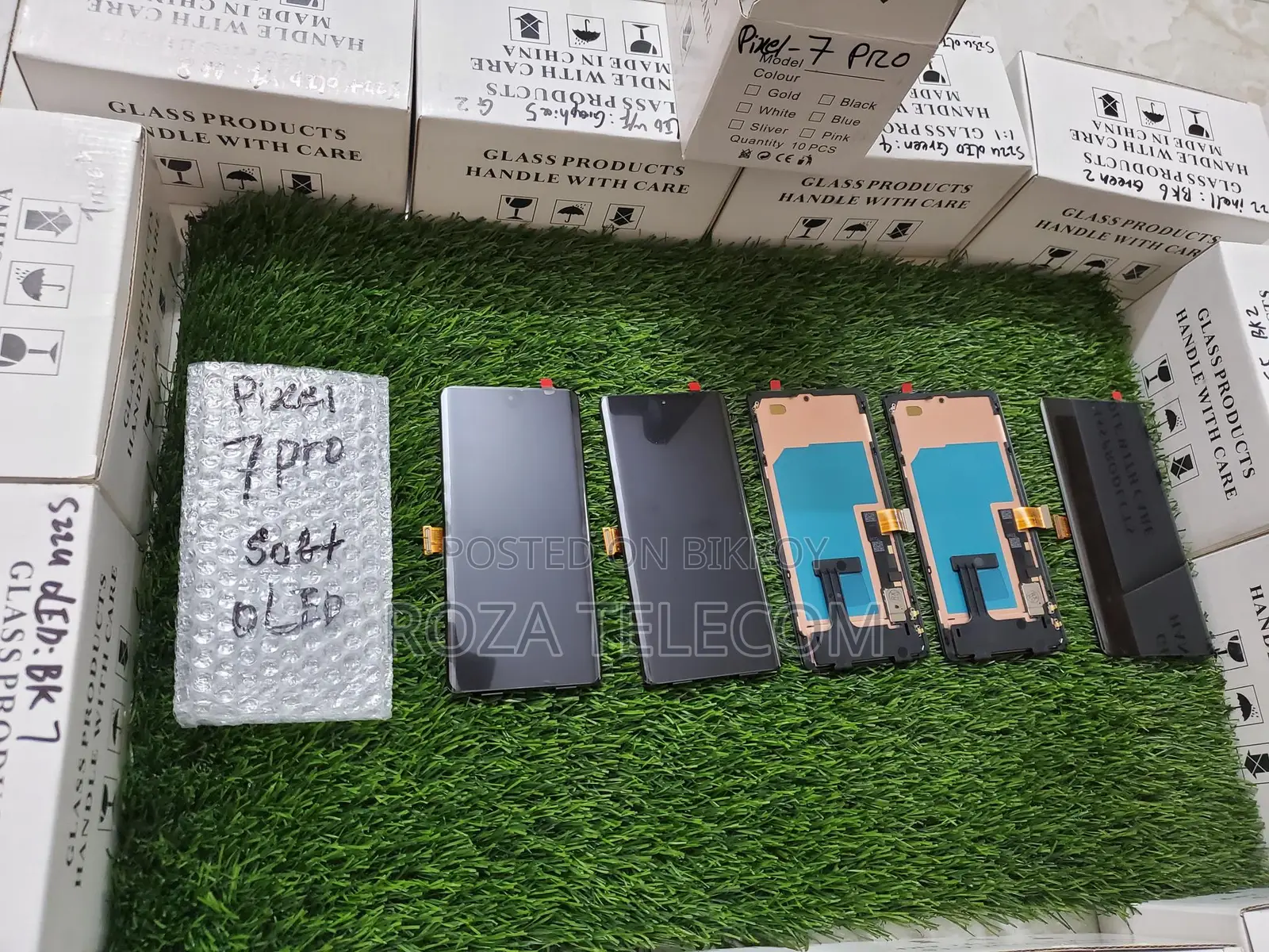 Pixel 7 Pro soft OLED display