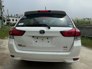 Toyota Corolla Fielder 2020 White