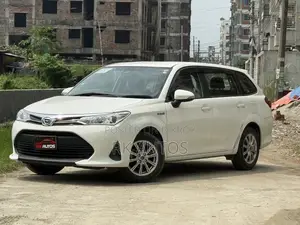 Toyota Corolla Fielder 2020 White