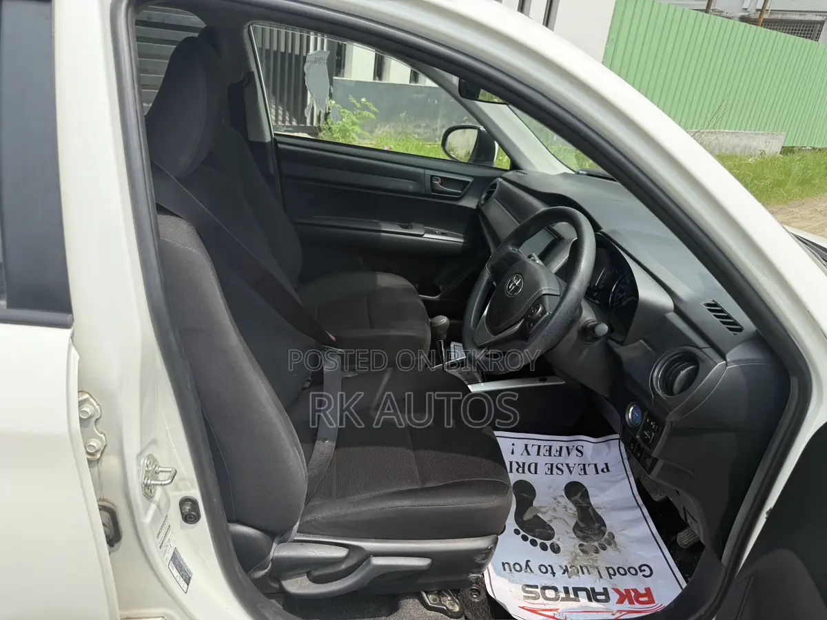 Toyota Corolla Fielder 2020 White