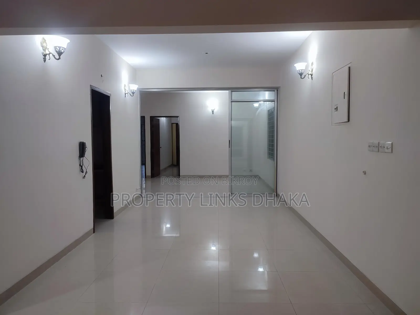 Lake View Flat for Rent in Gulshan-2