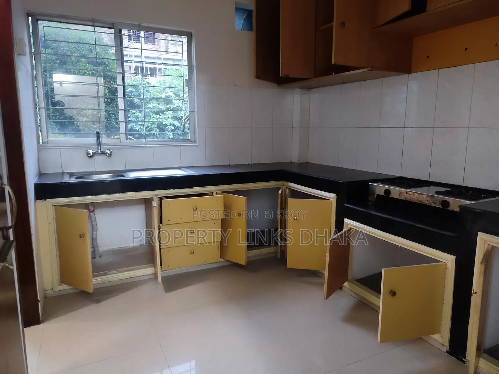 Lake View Flat for Rent in Gulshan-2