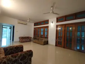 গুলশান নর্থে ভালো মানের ৪ বেডরুমের সেমি-ফার্নিশড ফ্ল্যাট ভাড়া