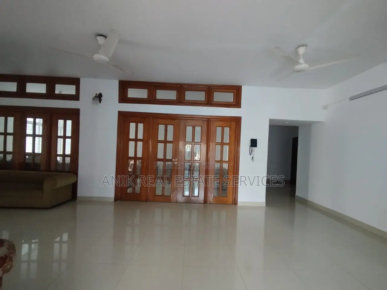 Good Quality 4 Bedroom Semi Farnised Flat Rent In Gulshan North