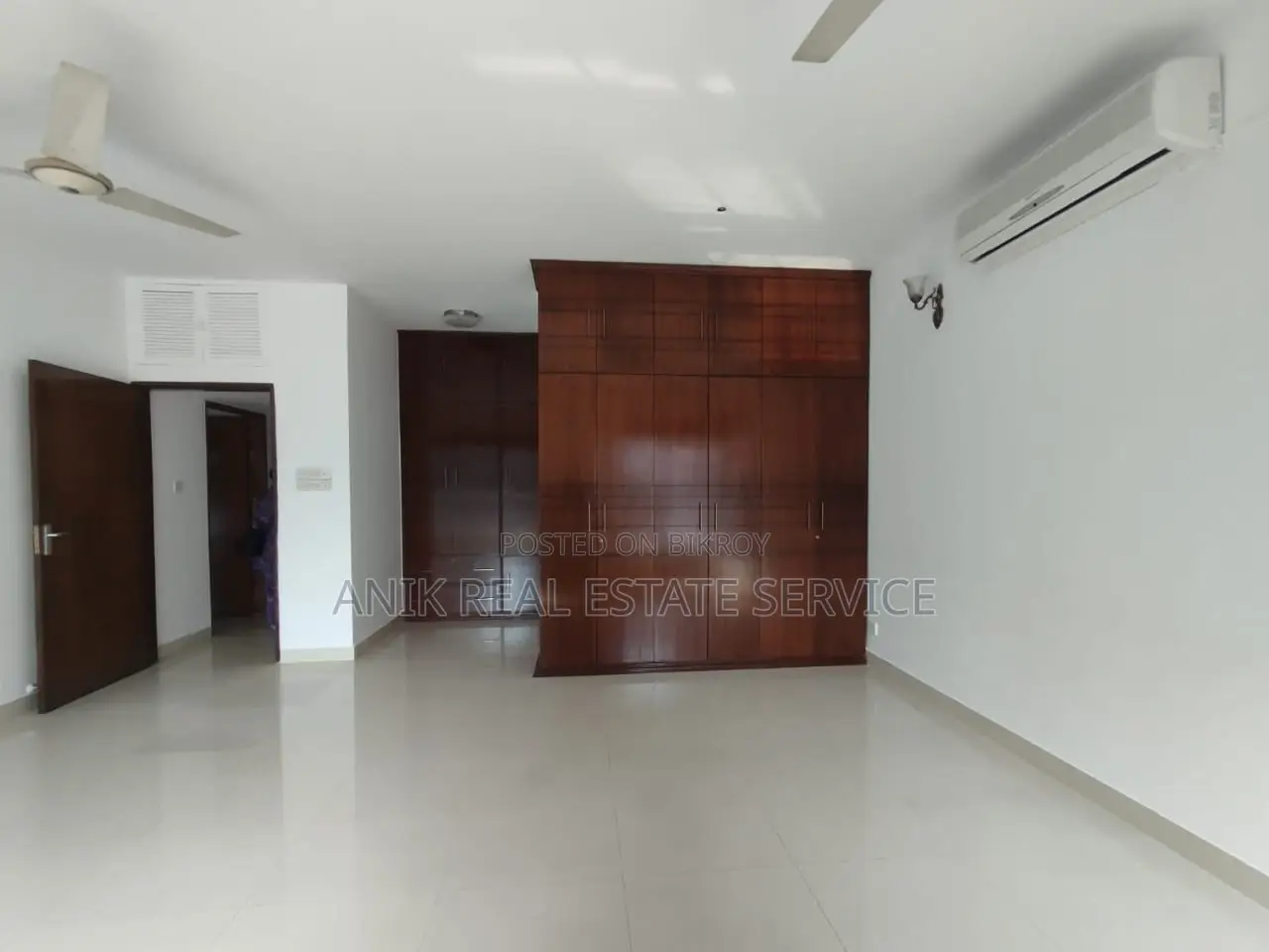 গুলশান নর্থে ভালো মানের ৪ বেডরুমের সেমি-ফার্নিশড ফ্ল্যাট ভাড়া