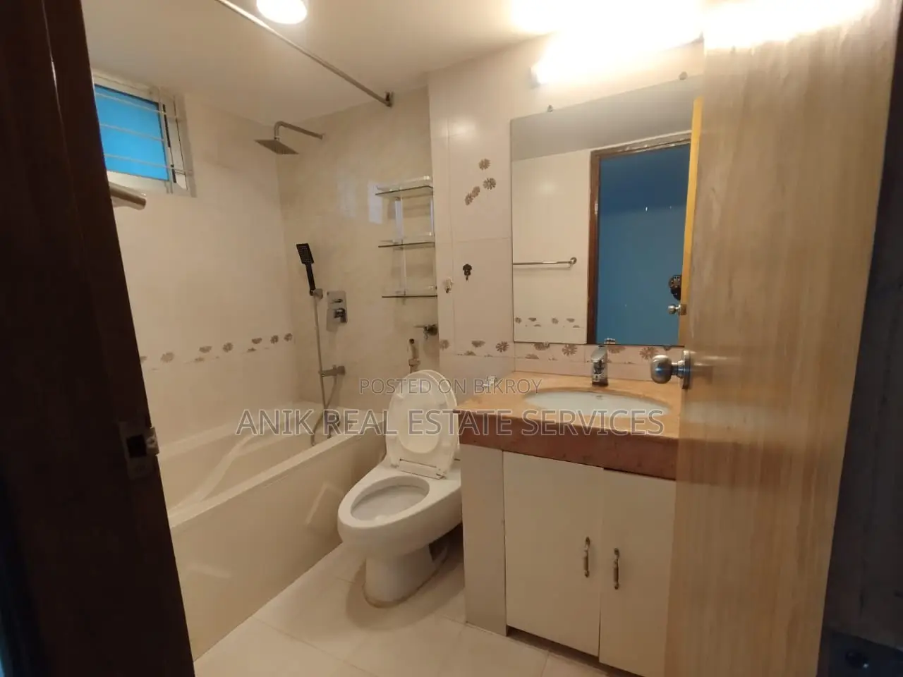 Good Quality 4 Bedroom Semi Farnised Flat Rent In Gulshan North