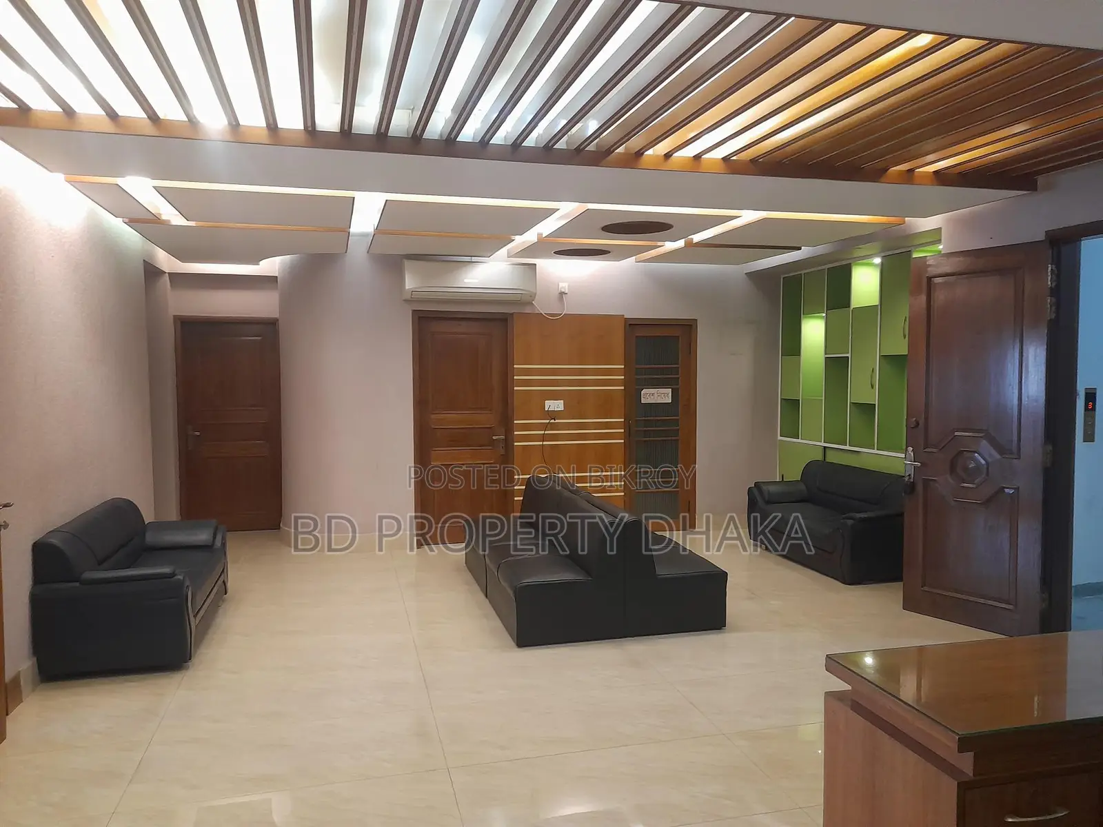 2450 Sqft Semi Furnished Nice Office Space Rent in Banani
