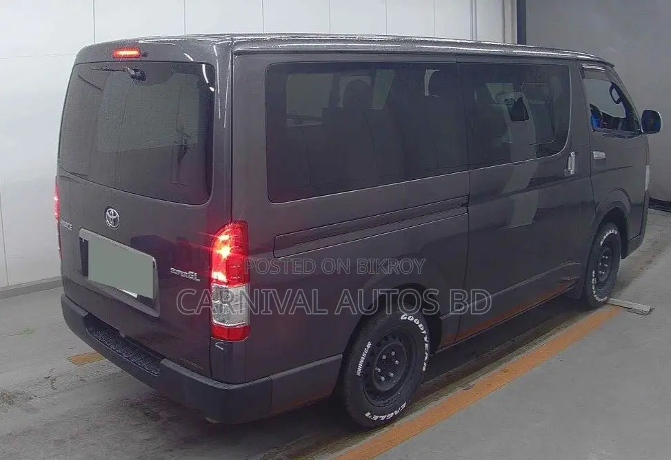 Toyota Hiace GL BLACK 2020
