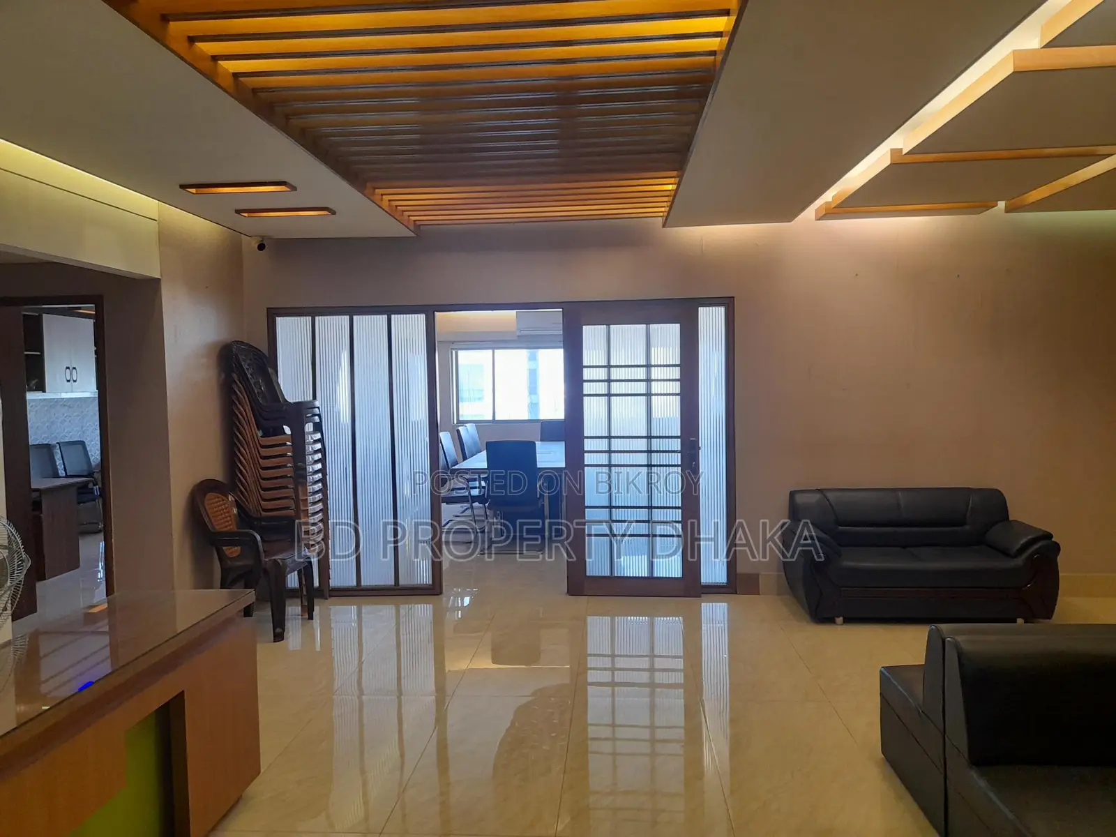 2450 Sqft Semi Furnished Nice Office Space Rent in Banani