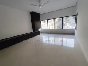 North Gulshan 4-Bedroom Apartment for Rent with Gym and Pool
