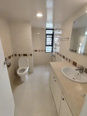 North Gulshan 4-Bedroom Apartment for Rent with Gym and Pool