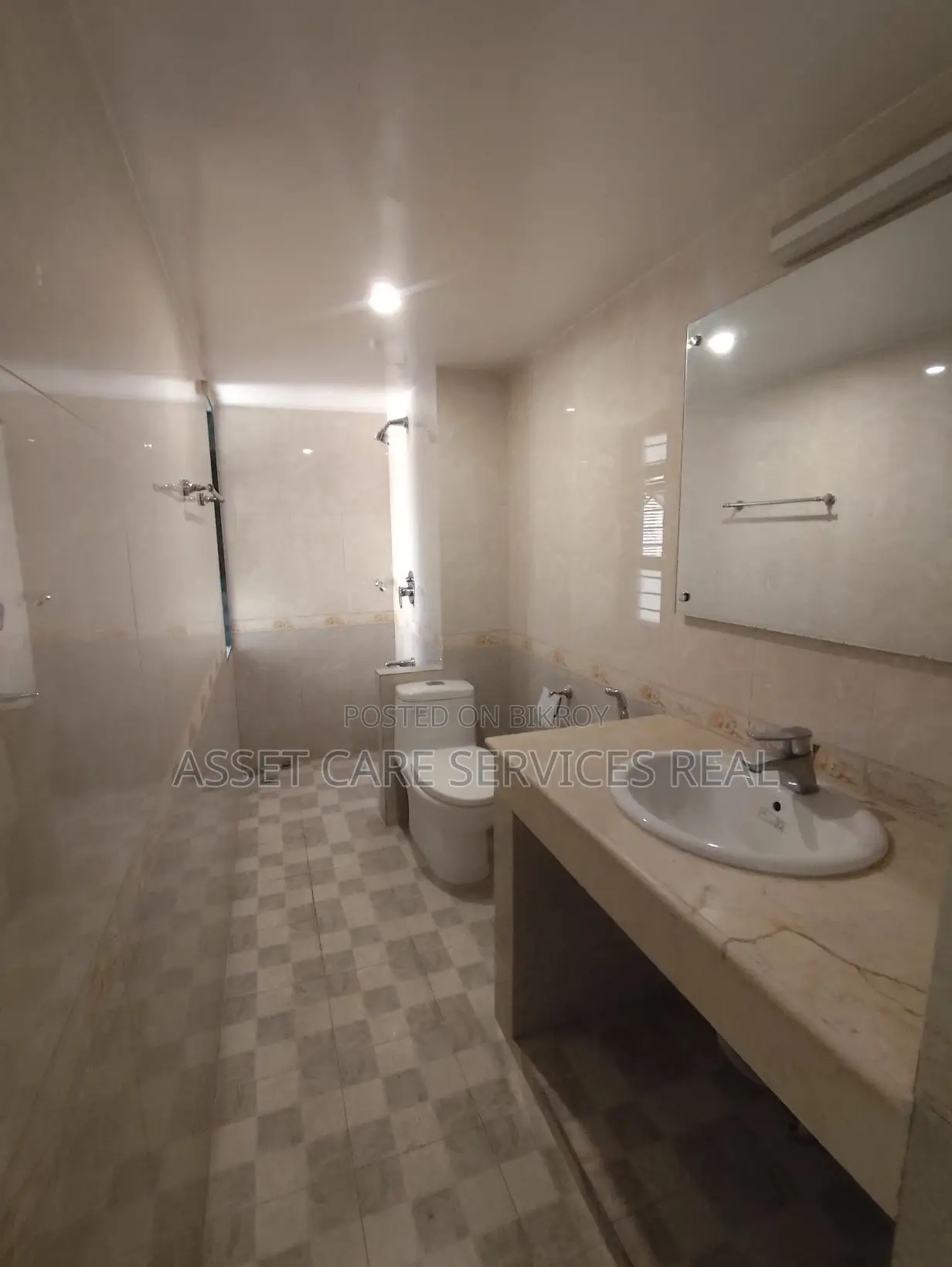 North Gulshan 4-Bedroom Apartment for Rent with Gym and Pool