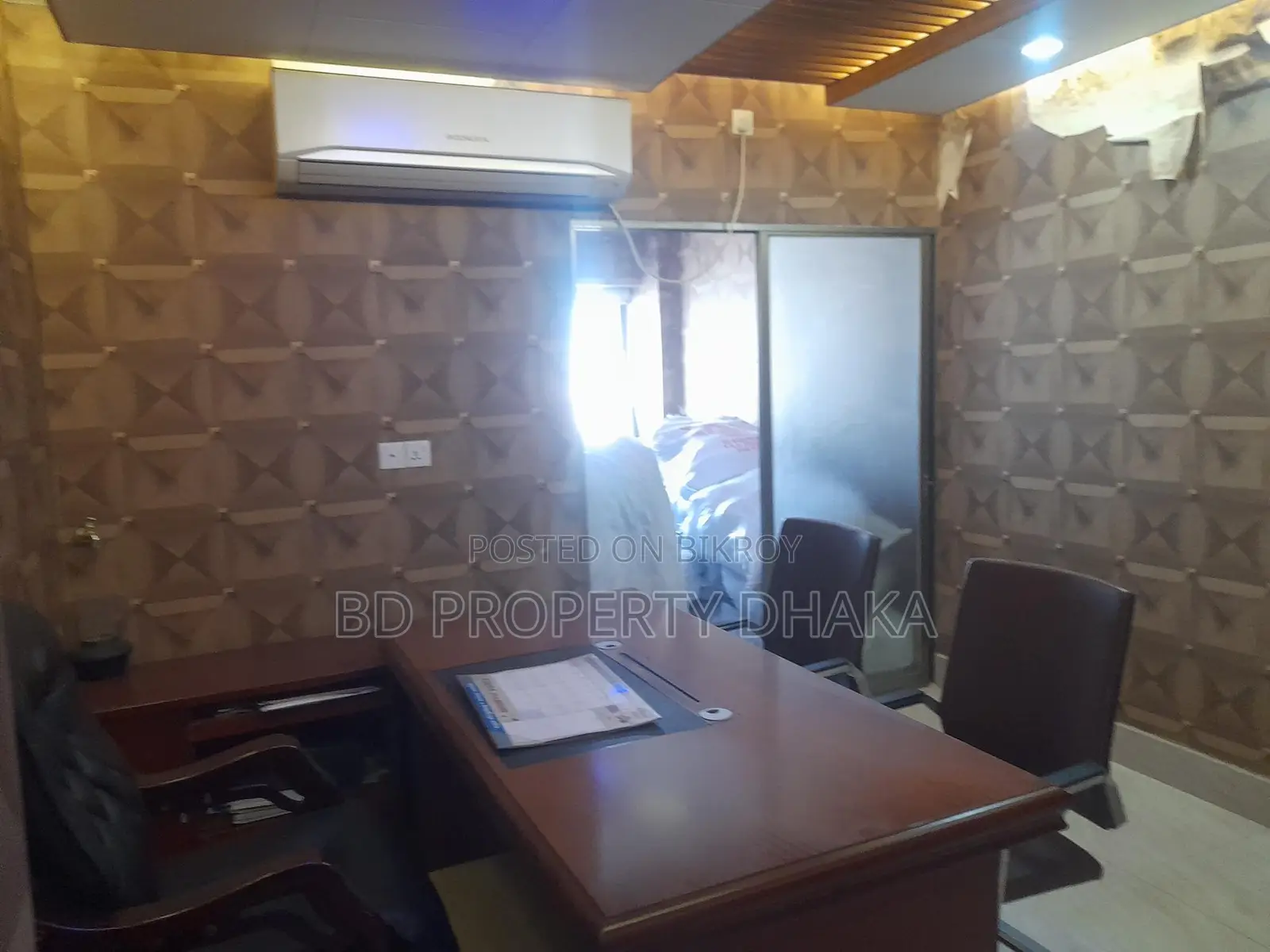 2450 Sqft Semi Furnished Nice Office Space Rent in Banani