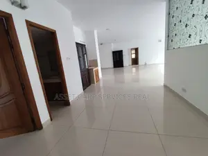 North Gulshan 4-Bedroom Apartment for Rent with Gym and Pool