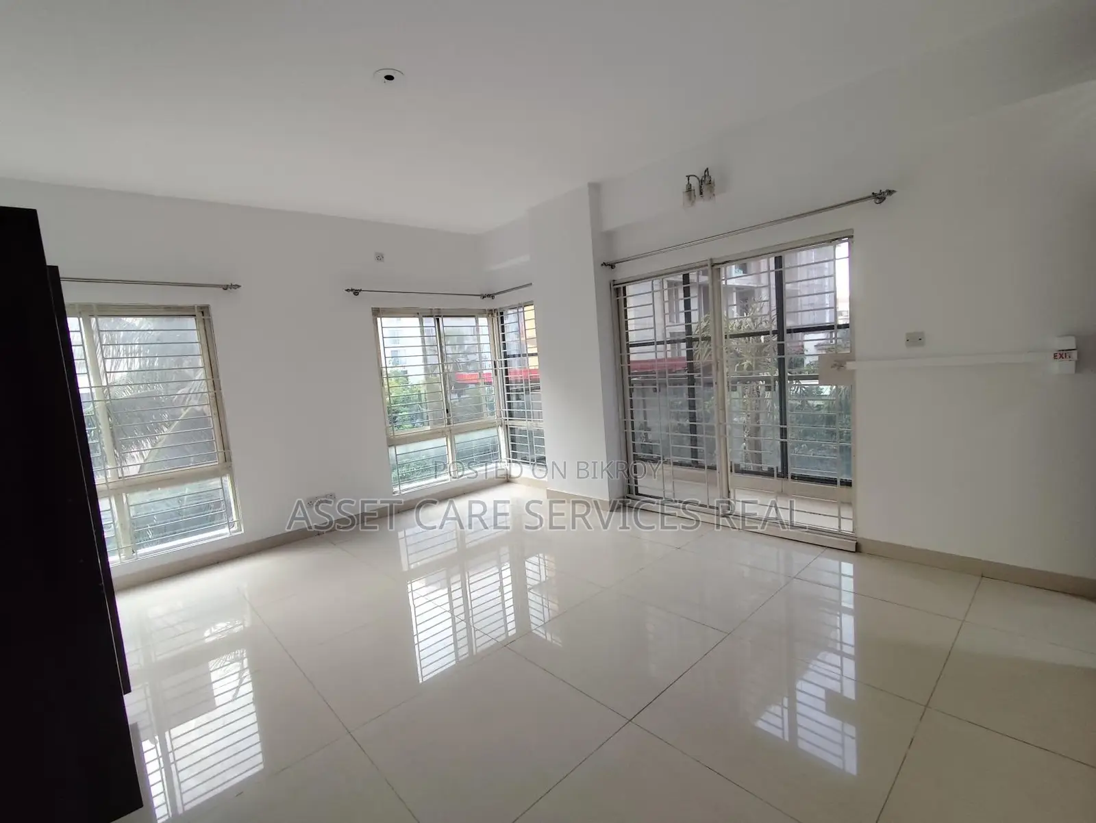 North Gulshan 4-Bedroom Apartment for Rent with Gym and Pool