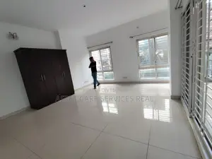North Gulshan 4-Bedroom Apartment for Rent with Gym and Pool