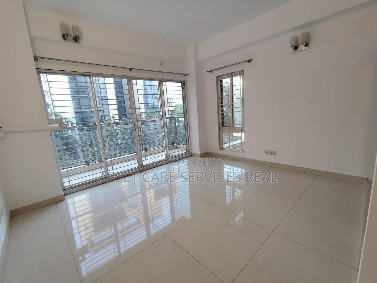 North Gulshan 4-Bedroom Apartment for Rent with Gym and Pool