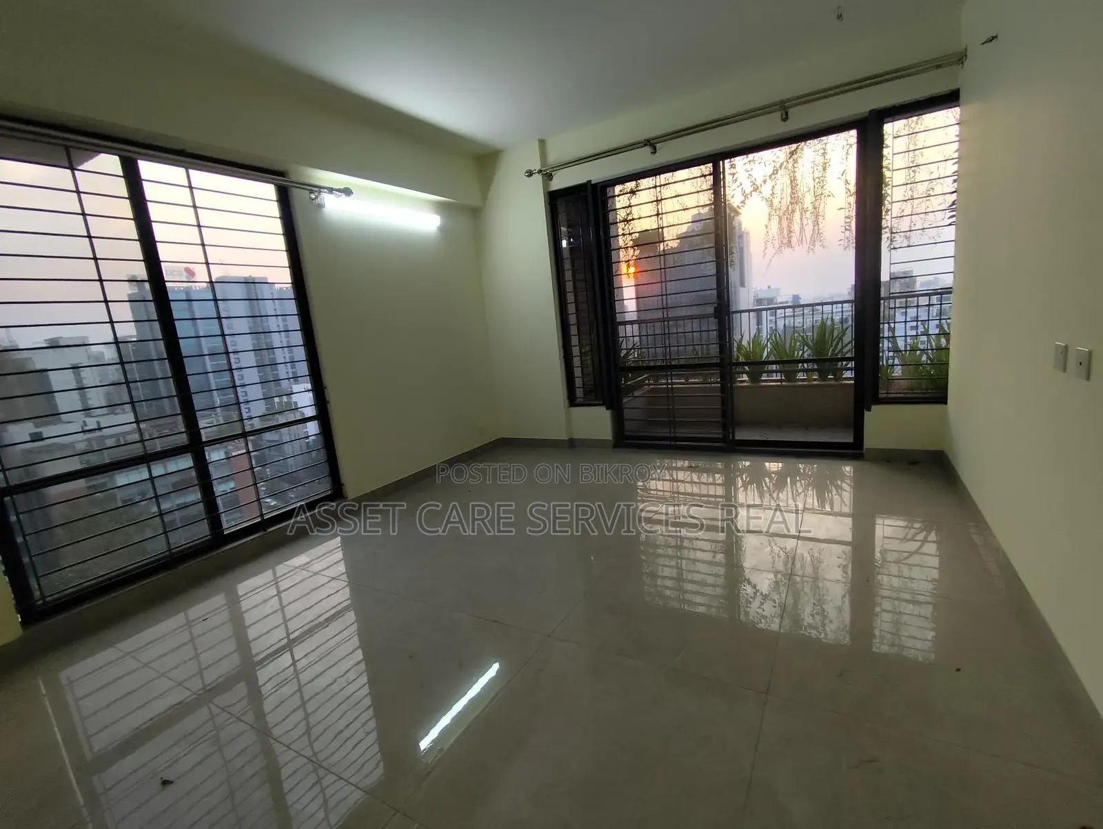 Brand New 4Bed Un-Furnished Apartment Rent In Gulshan-2