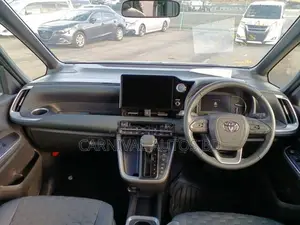 Toyota Voxy S-Z PACKAGE 2022