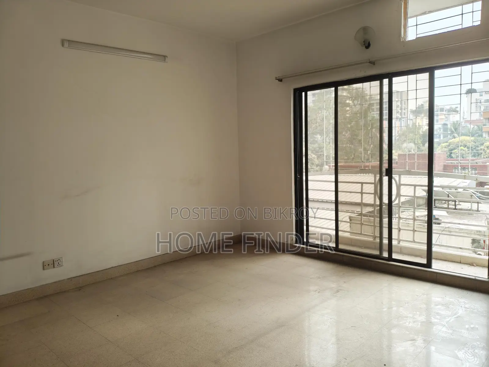 2400 Sqft 3 Bed Un-furnished Apartment For Rent In Gulshan 2