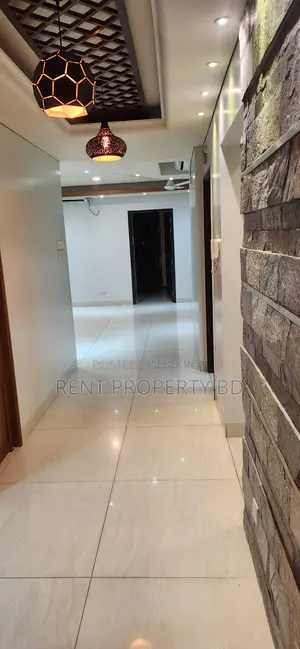 গুলশানে ২৪০০ বর্গফুটের অফিস স্পেস ভাড়া