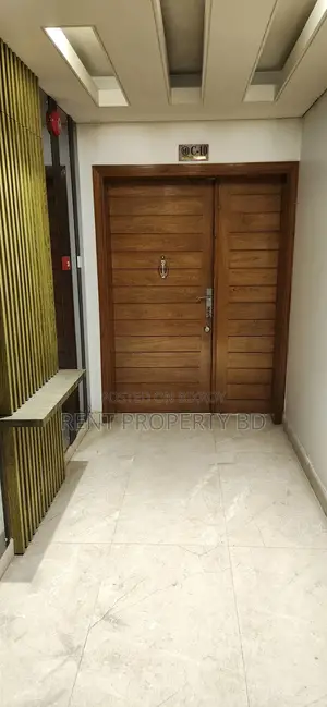 গুলশানে ২৪০০ বর্গফুটের অফিস স্পেস ভাড়া