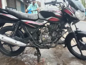 Bajaj Discover 100 . 2016