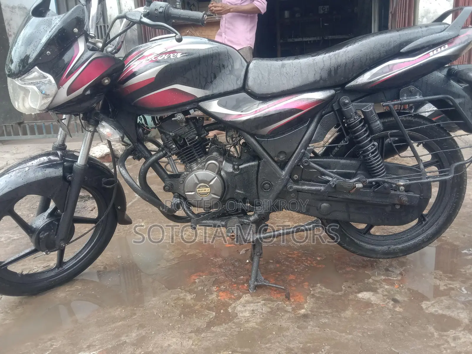 Bajaj Discover 100 . 2016