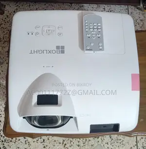 Boxlight ANW335STiA short throw DLP Projector made in Japan