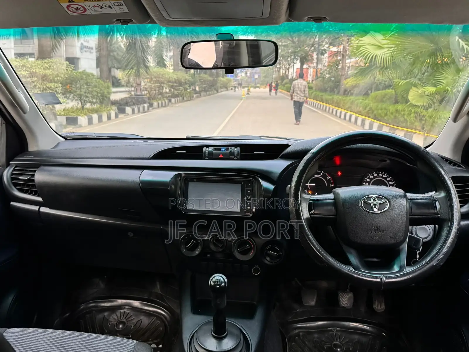 টয়োটা হিলাক্স ২০১৮ ব্ল্যাক